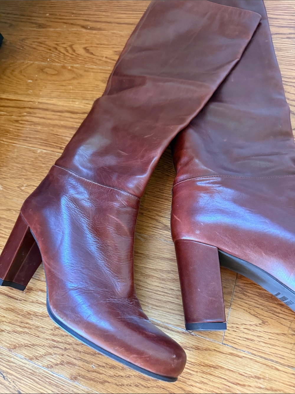Stuart Weitzman Over-The-Knee Leather Boots in Burgundy Brown